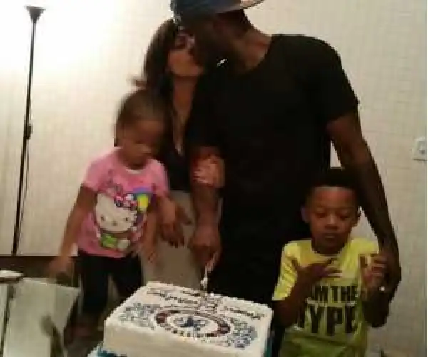 Photo: Even Though Chelsea Is Not Doing So Great Now: Peter & Lola Okoye Share A Kiss